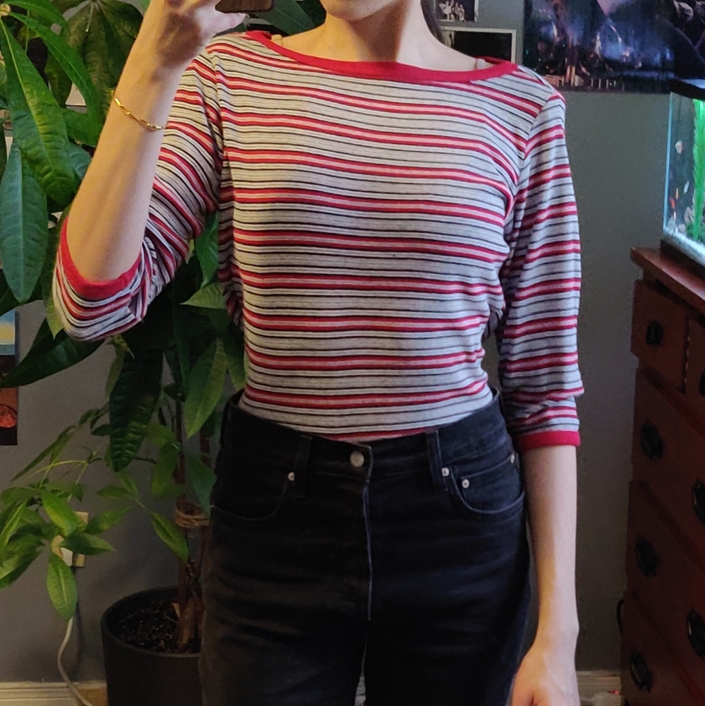 Slim red grey stripe crewneck sweater